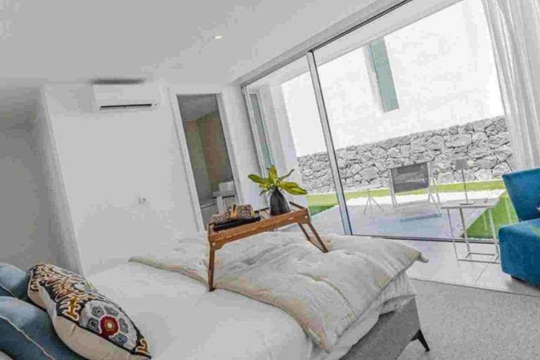 Fully equipped villa with jacuzzi, pool & grill | Good for workation | Dogs allowed — photo 2