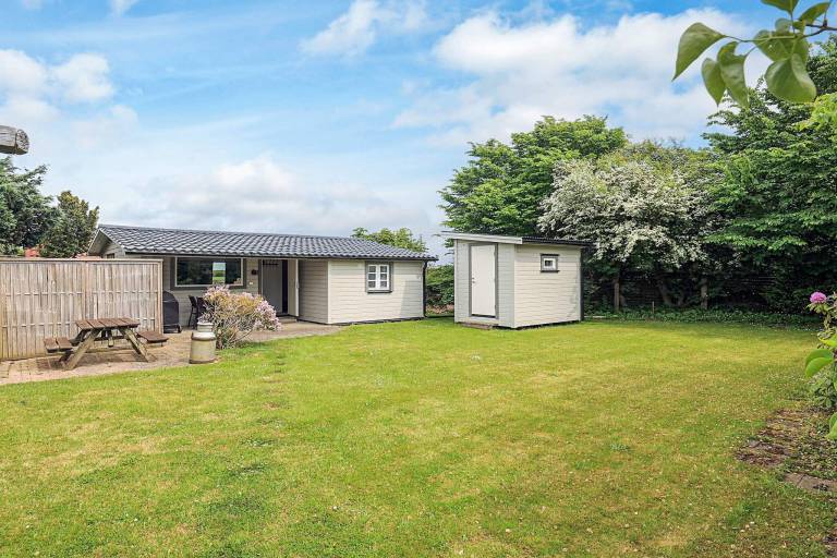Vacation home with terrace | Dogs allowed in Lokken
