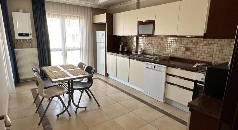 Rental apartment with 2 rooms for 4 persons — photo 3