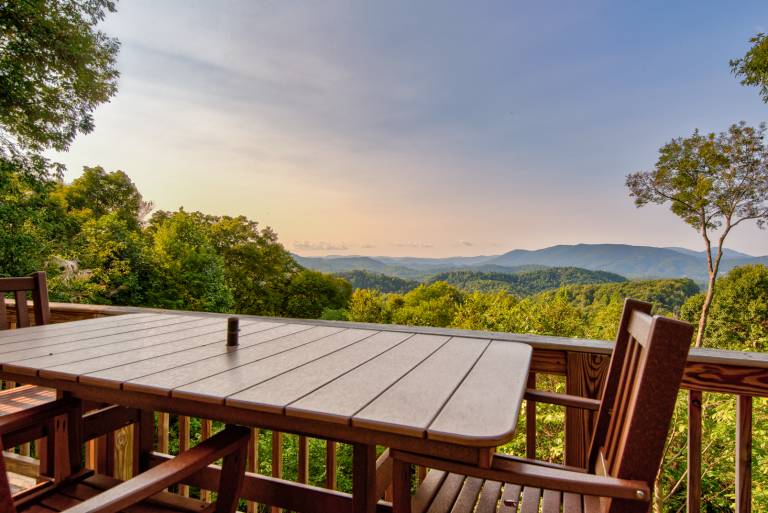 Above It All - Amazing Views! In Blowing Rock, hot tub, pool table! — photo 4