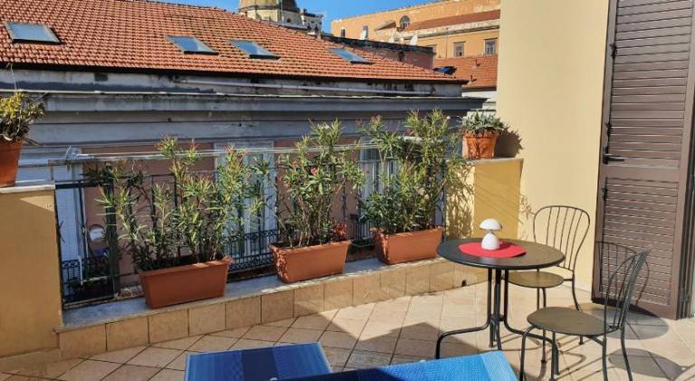 Holiday apartment with terrace | Close to Naples Cathedral — photo 4