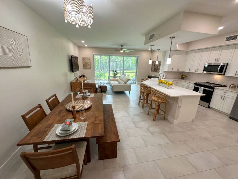 Condo with jacuzzi & private pool | Pet-friendly — photo 4