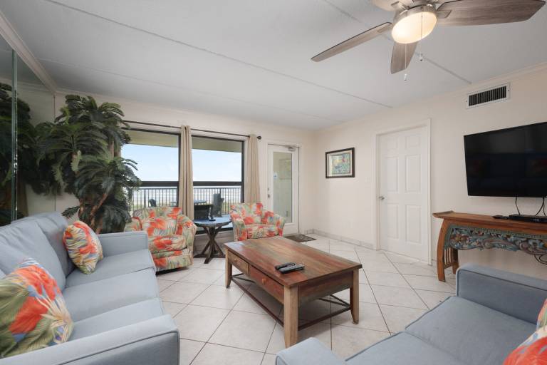 Condo with private pool in South Padre Island, TX