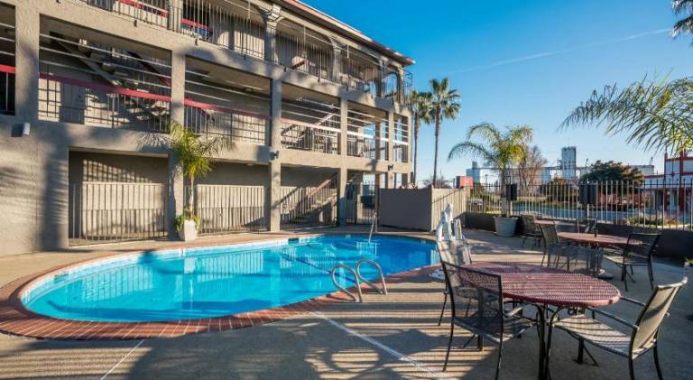 Red Roof Inn Stockton — photo 2