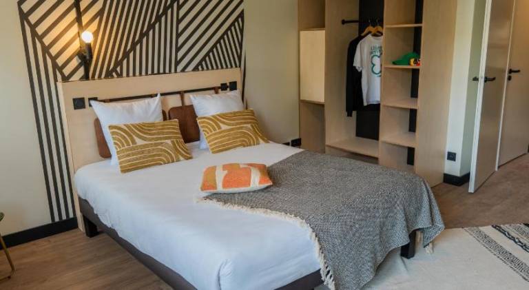 Serviced apartment with 2 rooms for 6 persons in Compiègne