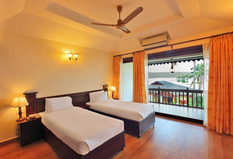 Resort  Kollam