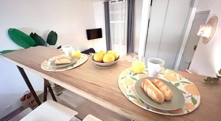 Holiday apartment | Close to Popes' Palace — photo 2