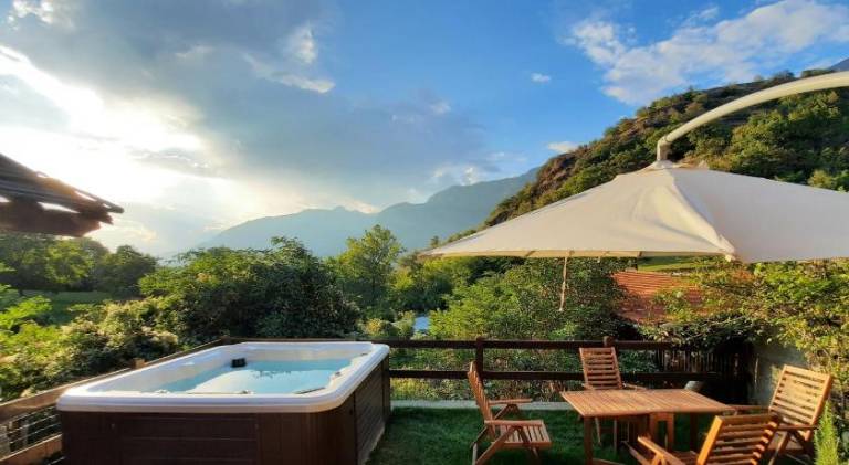 House with hot tub, terrace & barbecue in Aosta