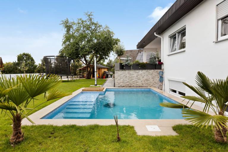 Child-friendly nice rental apartment with pool | Mountain view | Perfect for remote work | Dogs allowed in Donaueschingen