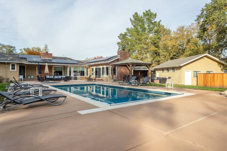 205 m² Villa