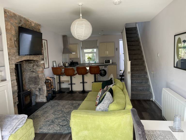 Child-friendly cottage with yard | Beach view | Pets allowed — photo 4
