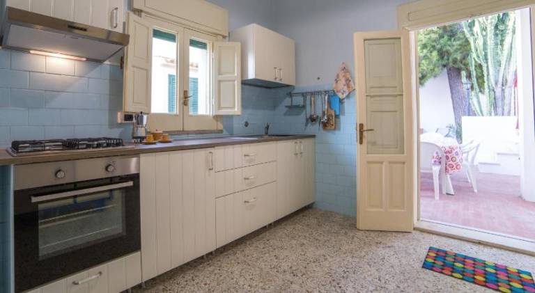 House with 4 rooms for 10 persons — photo 3