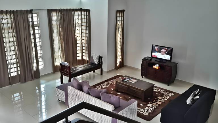 1800 m&sup2; Ferienhaus