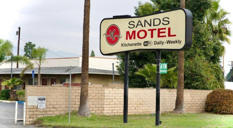 Sands Motel by Ontario Airport & Toyota Arena — photo 2