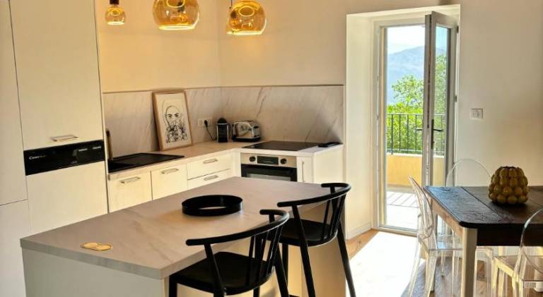 Vacation home with 2 rooms for 4 persons in Bastia
