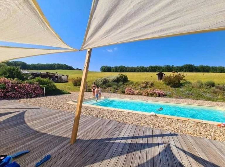 Vacation home with barbeque, terrace & heated pool — photo 5