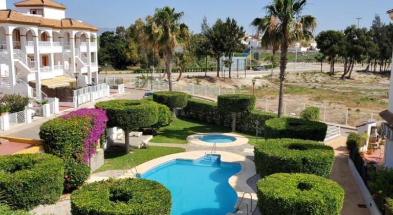 Fully equipped pleasant house with pool, barbeque & yard | Beach nearby | Good for workation | Pets allowed — photo 2