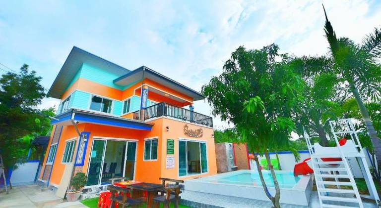 Villa with pool | Pets are welcome — photo 3