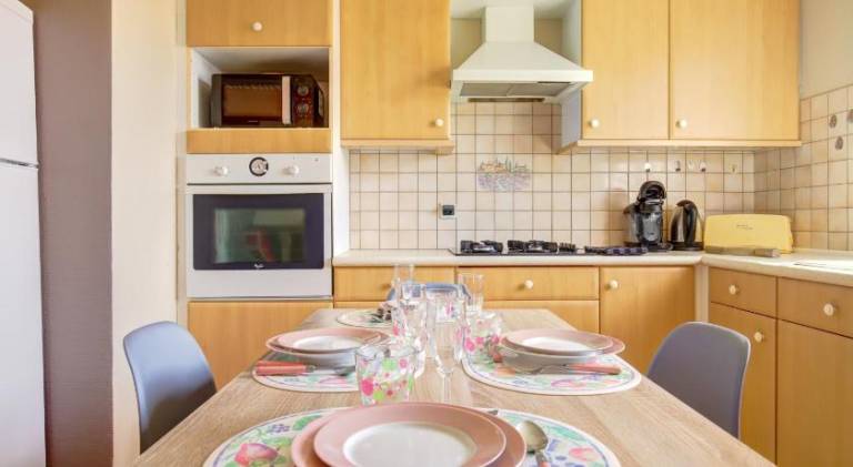 Holiday apartment with 3 rooms for 6 persons — photo 4