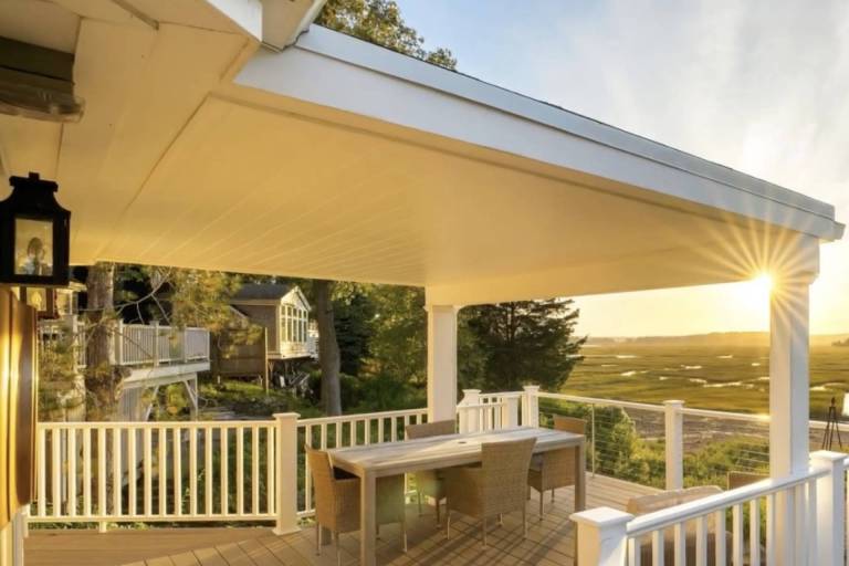 Family-oriented vacation home | Sea view | Pets are welcome in Plymouth, MA
