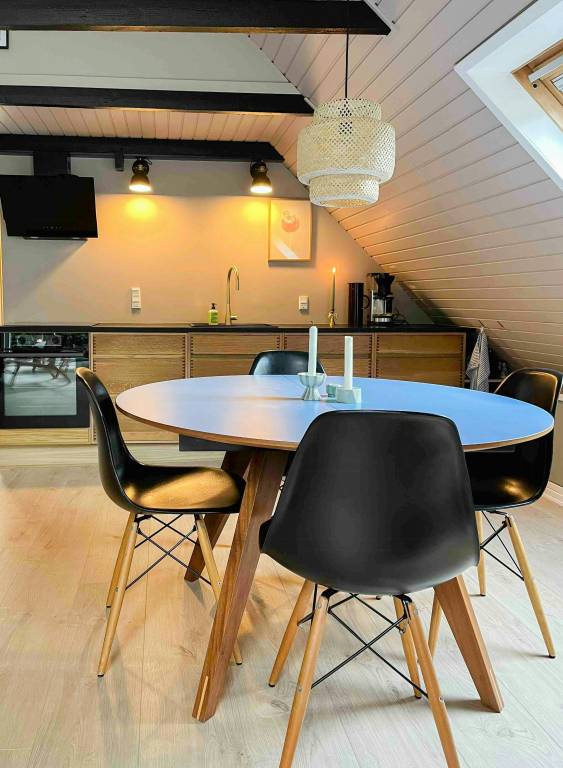 Vacation home with heated pool, sauna & patio — photo 5