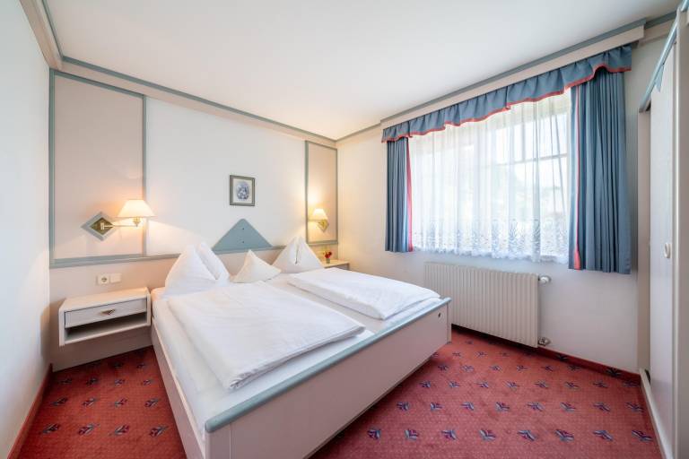 Family-oriented holiday apartment with terrace, hot tub & garden | Lake view | Pet-friendly in Millstatt
