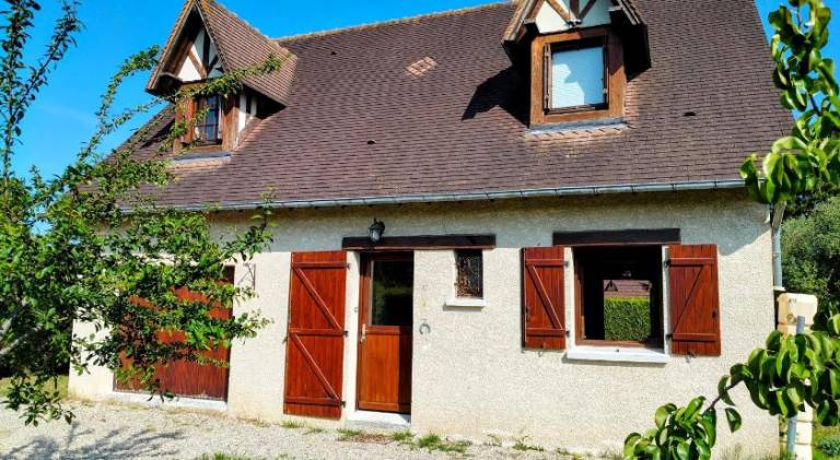 House with terrace, barbeque & yard | Good for workation in Cabourg