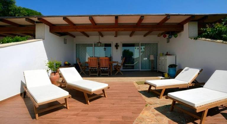 Villa with 3 rooms for 6 persons in Santa Teresa di Gallura