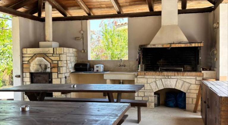 Apartment with garden, pool & hot tub | Good for workation — photo 4