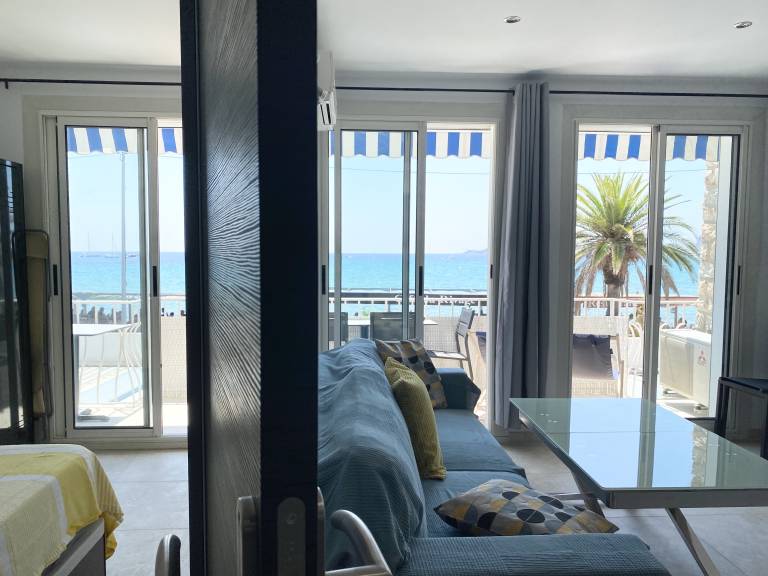 Family-friendly pleasant rental apartment | Sea view | Beach nearby | Pets are welcome — photo 5