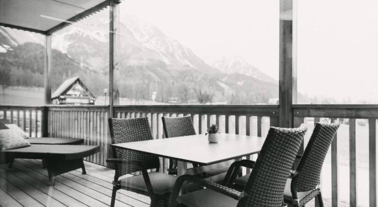 Serviced apartment with terrace, garden & sauna | Good for workation — photo 4