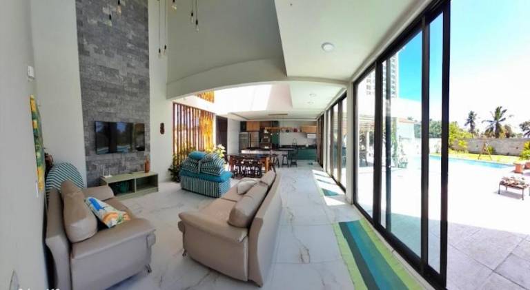 Vacation home with pool | Pets allowed — photo 2