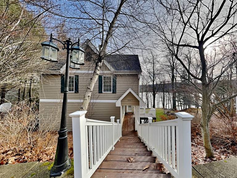 House McHenry
