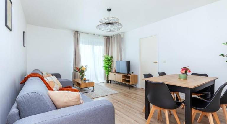 Holiday apartment with 2 rooms for 6 persons in Aubervilliers