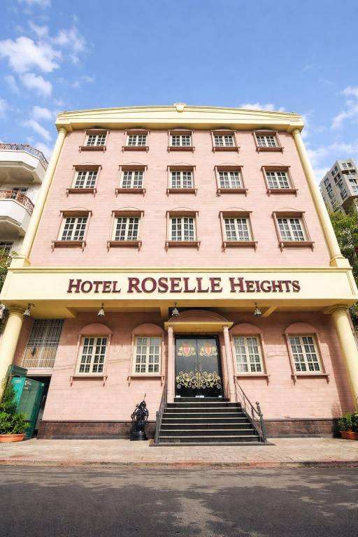 Hotel Roselle Heights in Jaipur