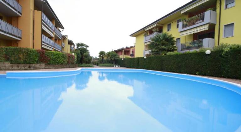 Rental apartment with pool — photo 2