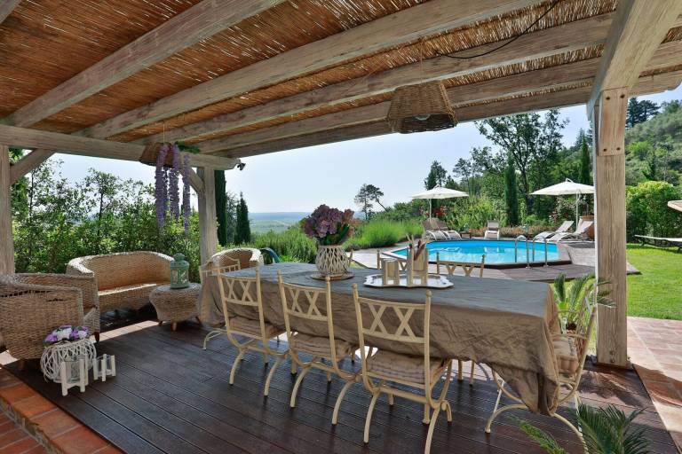 Farm with private pool, yard & barbeque — photo 3