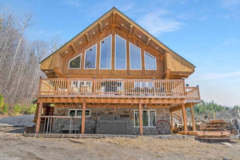 Chalet  Cantley