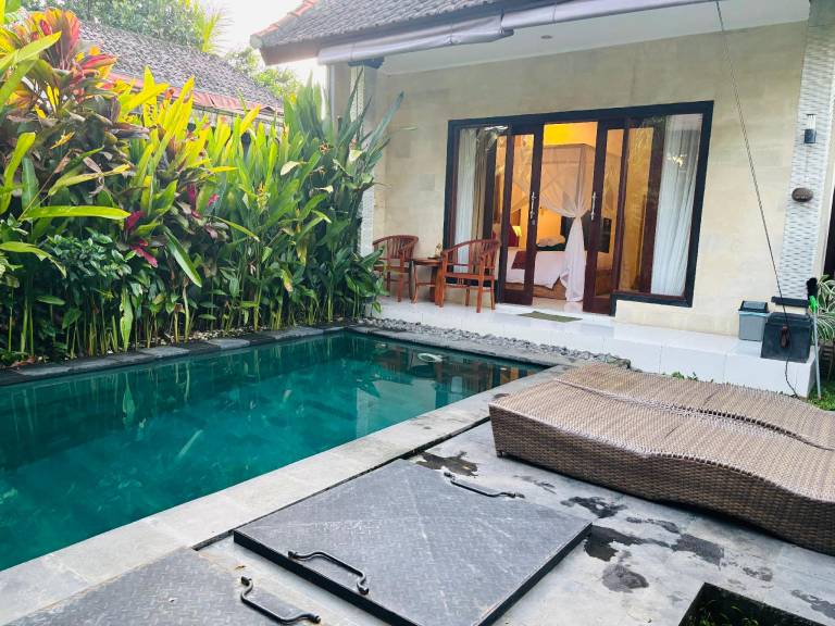 Spacious villa with patio, private pool & garden | Perfect for remote work | Pets are welcome in Bali