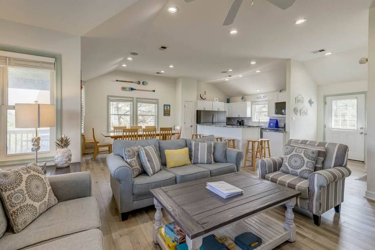 Homeplace 995 ft to the beach Private Pool, Hot Tub, Dog Friendly Nags Head — photo 5