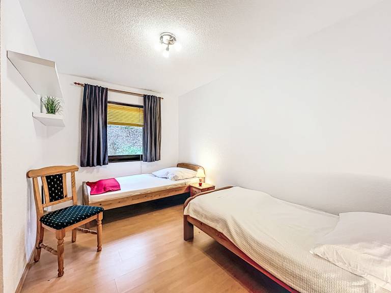 Family-friendly rental apartment with yard & patio | Pets allowed — photo 5