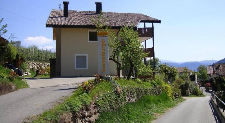 Residence Sonnenburger - Biobauernhof - Azienda agricola biologica in Parcines