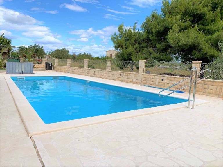 Rental apartment with barbecue in Vodice