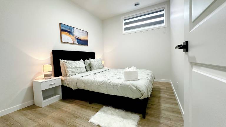 House  Airdrie