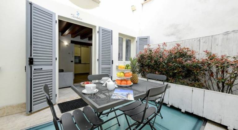 Serviced apartment with 2 rooms for 11 persons — photo 5