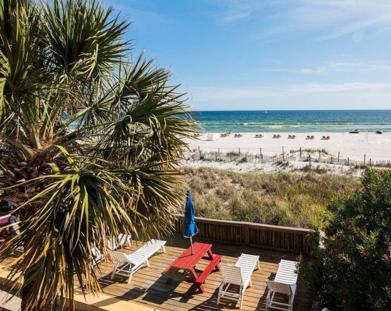 The Driftwood Lodge in Bay City, AL