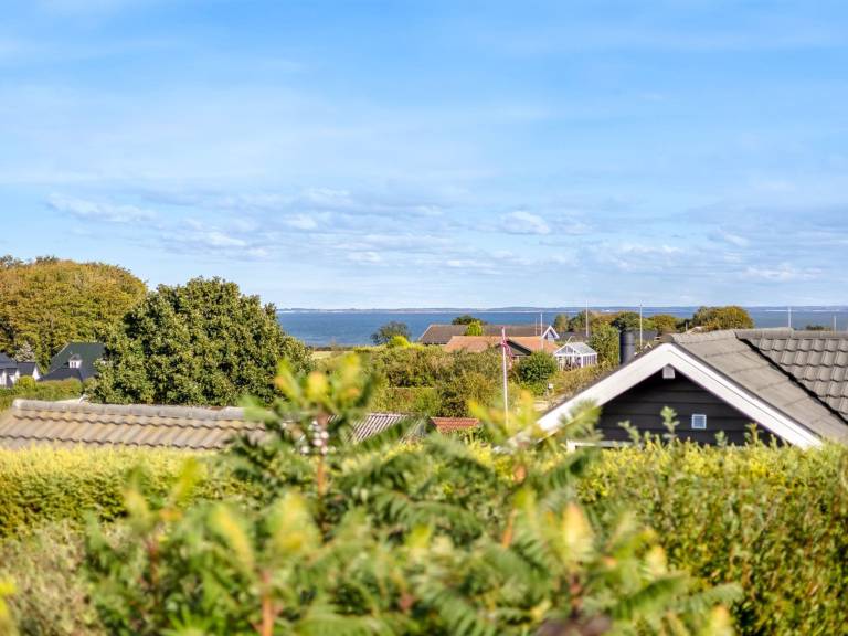 Children-friendly charming house with patio & BBQ | Sea view | Beach nearby | Dogs allowed — photo 5