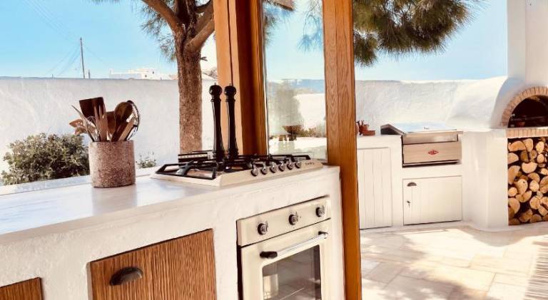 Fully equipped beautiful villa with yard, private pool & patio | Dogs allowed — photo 2