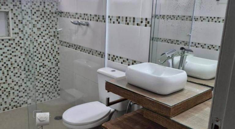 Beautiful vacation home with pool & hot tub | Next to the beach | Pet-friendly — photo 2