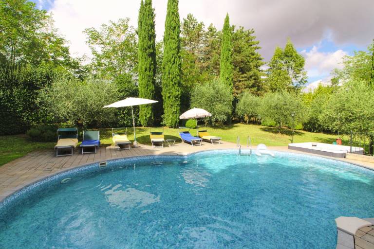 Villa with patio, yard & private pool — photo 4